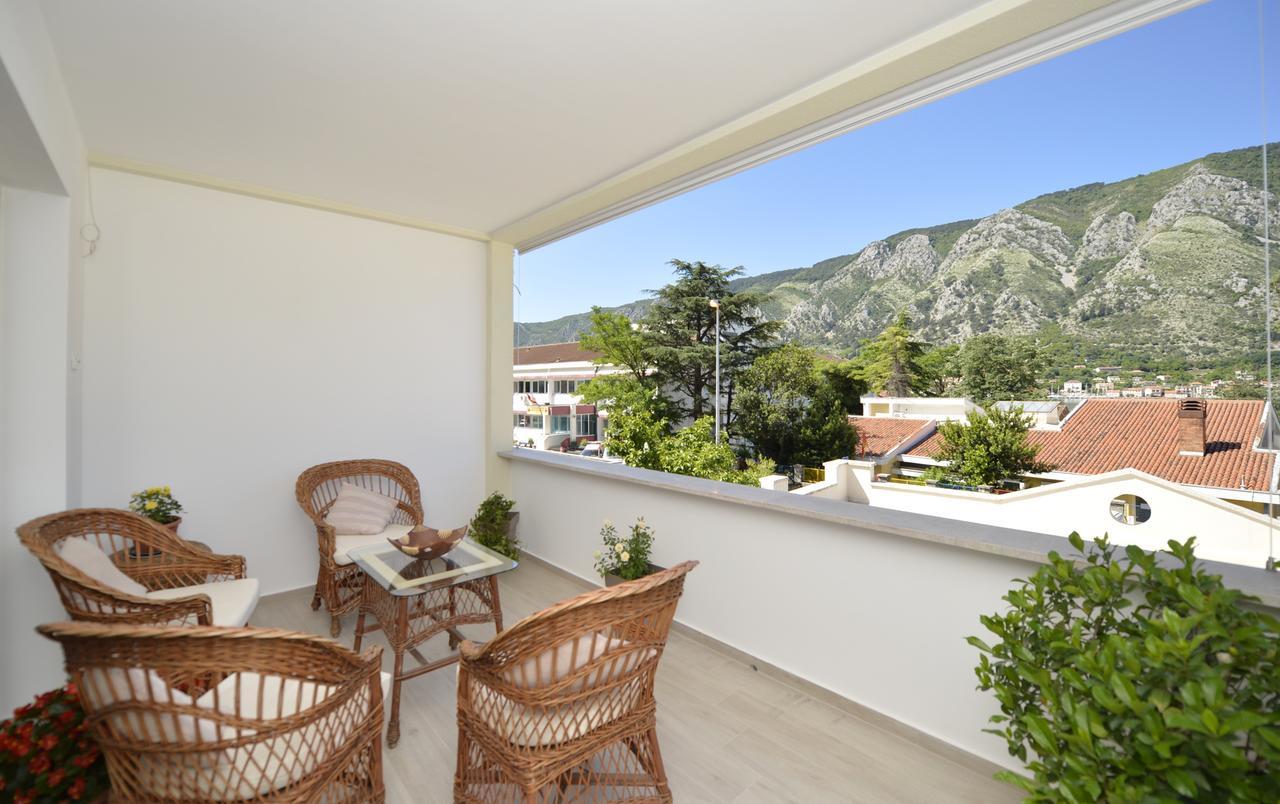P&I Apartments Jadranska 74,Dobrota Kotor Exterior foto